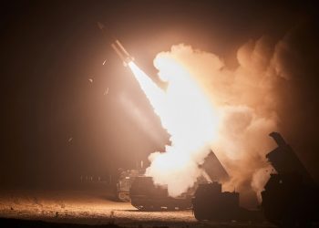 Corea del Norte dispara misil balístico no identificado a mar de Japón
