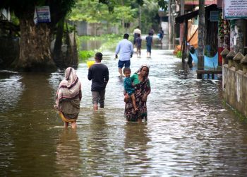 Sube a 68 cifra de muertos por naufragio de embarcación con peregrinos en Bangladés