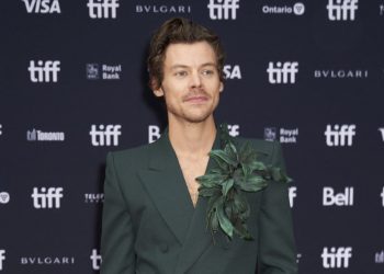 Harry Styles aviva el debate sobre la sexualidad con «My Policeman» en Toronto