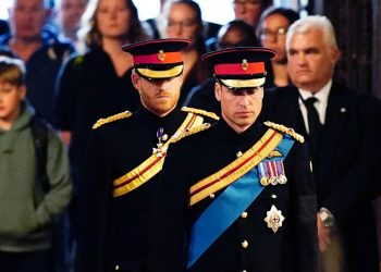 Dos días antes del funeral de Isabel II, la carrera por asegurarse un buen lugar