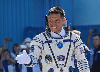 El astronauta Frank Rubio se adapta a la vida en órbita