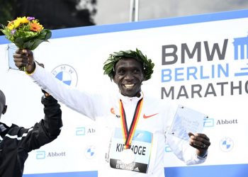 El keniano Eliud Kipchoge mejora su propio récord del mundo en el maratón de Berlín