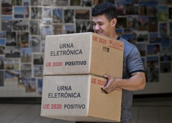 Brasil llega a las urnas con Lula como favorito para vencer a Bolsonaro