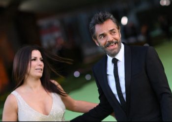 Este fue el tierno mensaje de Alessandra Rosaldo a Eugenio Derbez, quien se recupera de una cirugía