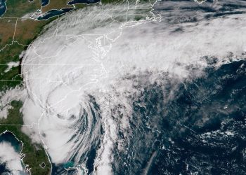 Mortal huracán Ian amenaza el sureste de EE. UU. tras devastar Florida