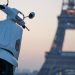Paris impone tasa de aparcamiento a motoristas