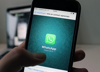 Diez años de cárcel en España por empujar al suicidio a un menor por WhatsApp