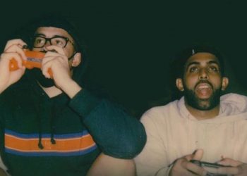 Eladio Carrión, el supuesto descubridor de Bad Bunny, trae todo su «sauce» a El Salvador