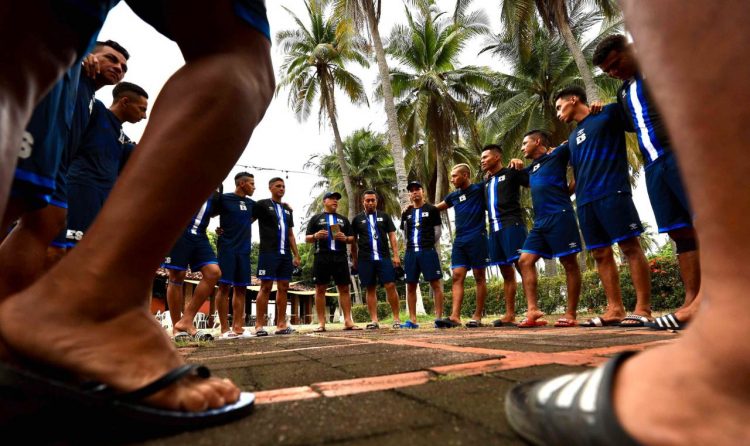 La Selección de Fútbol Playa vuelve a sus prácticas esta semana. Fotos: Indes.