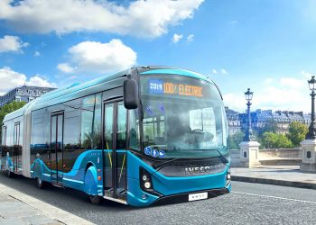 El Salvador busca inversión de $40 millones en buses eléctricos