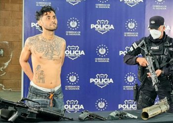 Acusan en juzgado a cabecilla de la MS que fue capturado con cohete antitanque y M-16