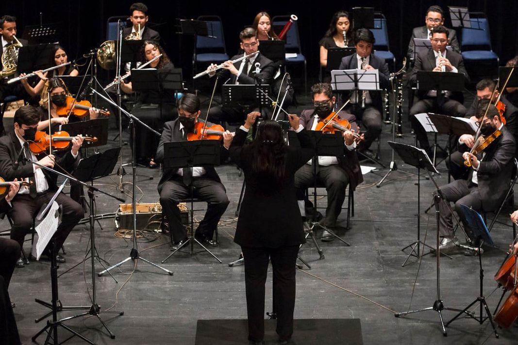 Concierto de la Orquesta Filarmonica de El Salvador. 3 edited