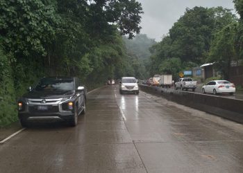 Carriles en carretera a Los Chorros son habilitados en su totalidad tras cierre temporal por fuertes lluvias
