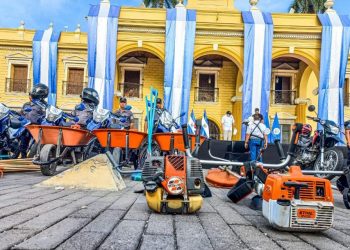 Campaña de recolección de desechos contó con la ayuda de 800 salvadoreños en Mejicanos y Santa Ana