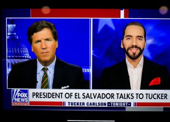 Presentador de Fox News destaca la reducción de homicidios en El Salvador como un ejemplo mundial