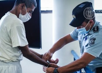 Hombre es condenado a 19 años de prisión por asesinar a mujer y lesionar a joven en Ilopango