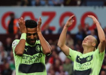Manchester City y Liverpool tropezaron en la Premier League