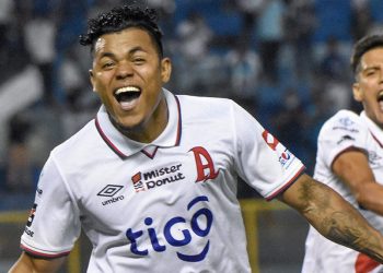 Michell Mercado, sobre su llamado a la selección mayor: «Me debo mucho a este país, soy quien soy gracias a El Salvador»