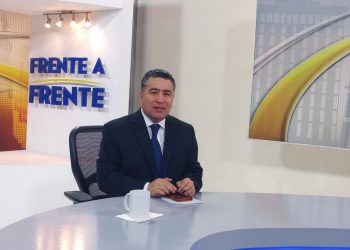 Usuarios del ISSS desmienten al jefe de fracción de ARENA sobre pago de incapacidades