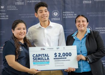 Empléate Joven entregó capital semilla a emprendedores en La Palma, Chalatenango