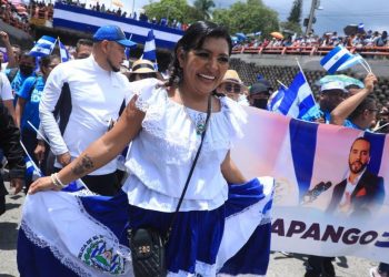 La Tiktoker Yanira Berríos, invitada especial en el desfile del 15 de septiembre