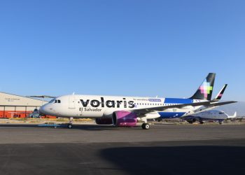 Volaris El Salvador celebra su primer aniversario como el segundo operador en el país