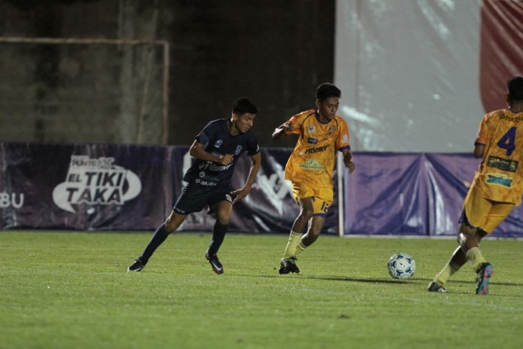 El San Salvador venció por 5-1 al Ahuachapán FC y se consolida en la clasificación general. Foto/Jarvyn Muñoz.