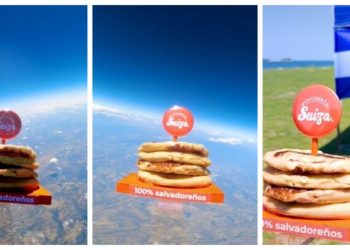Cuatro pupusas vuelven a poner el nombre de El Salvador en el espacio