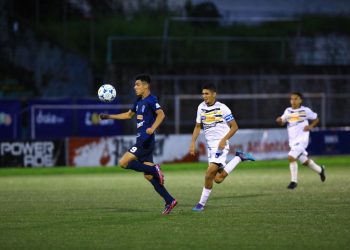 San Salvador se impuso a La Paz y se asegura seguir de líder