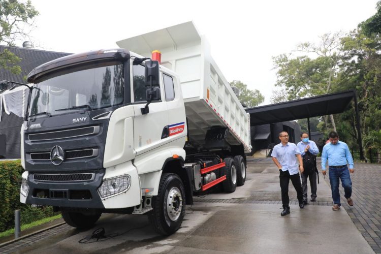 Con la inversión realizada, Global Parts se convierte en distribuidor exclusivo de la firma china más grande de maquinaria de construcción. Foto: Guillermo Martínez.