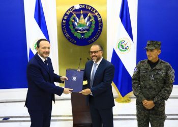 Ministros de Seguridad y Defensa presentan sexta prórroga del régimen de excepción para combatir las pandillas en El Salvador