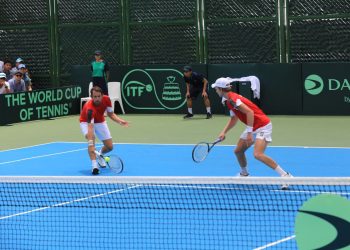 Dinamarca ganó a El Salvador el juego de dobles y está arriba 2-1 en la serie de Copa Davis