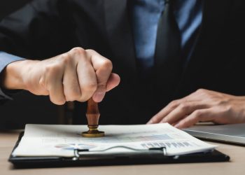 ¿Cuál es la diferencia entre marca y nombre comercial?: Conozca más sobre este tema en «Asesoría Legal en tu Idioma»