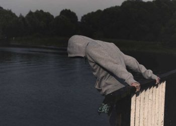 La cruzada en Quito para evitar los suicidios desde los puentes