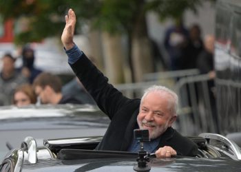 Lula vota y desea que Brasil «vuelva a la normalidad»