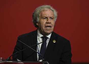 Investigan al Luis Almagro, jefe de la OEA, por relación con asistente