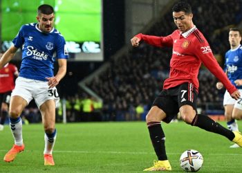 Cristiano Ronaldo marca su gol 700 en clubes en la victoria del Manchester United sobre el Everton