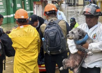 Fallecidos por tormenta Julia aumentan a 15 en Guatemala