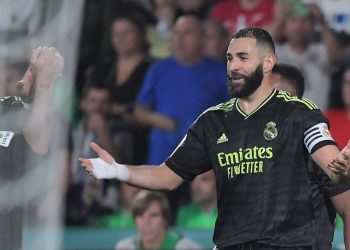 Benzema no jugará con el Real Madrid el domingo, a tres semanas del Mundial