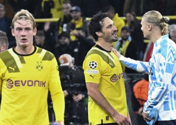 El City y el Dortmund clasifican a octavos sin hacerse daño, Sevilla eliminado