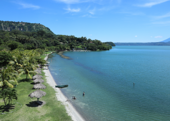 Lago de Ilopango, un paraje por descubrir en El Salvador