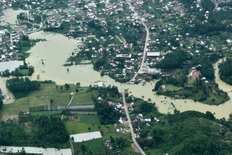 Bajo el agua. así quedaron las viviendas en Cobán y y san juan chamelco, alta verapaz.