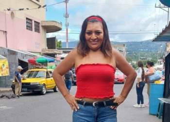VIDEO|Yanira Berríos se viraliza en TikTok al disfrazarse como Michael Jackson en versión zombie
