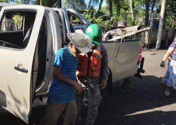 Fuerza Naval realiza evacuación preventiva de 19 personas en Usulután
