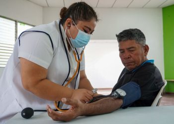 Gobierno garantiza atención en salud durante emergencia por tormenta Julia