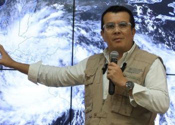 Autoridades advierten sobre alta probabilidad de desbordamientos en todo El Salvador