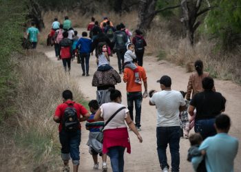 EE. UU. reporta que la migración de salvadoreños disminuyó en 22 %