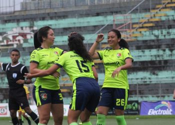 Santa Tecla y Alianza Women fueron letales en la primera fecha