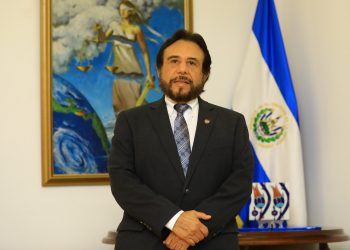 «La academia comparte el sentir de las reformas»: vicepresidente de la república, Félix Ulloa