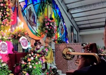 Alcaldía de Zaragoza realiza serenata en honor a la Señora Virgen del Pilar